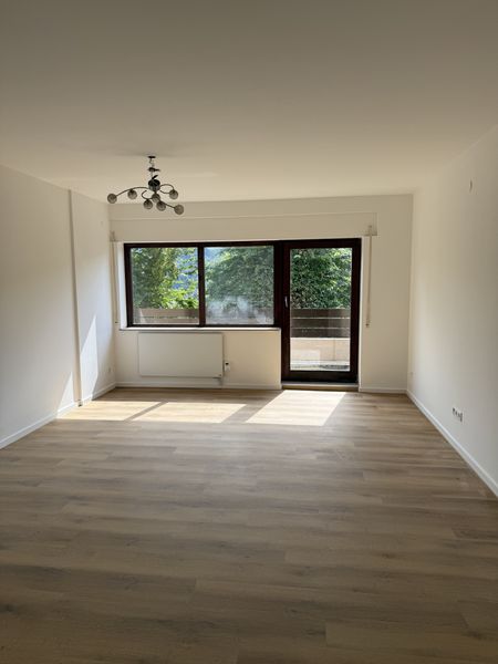 Frisch sanierte 2,5-Zimmer-Wohnung 